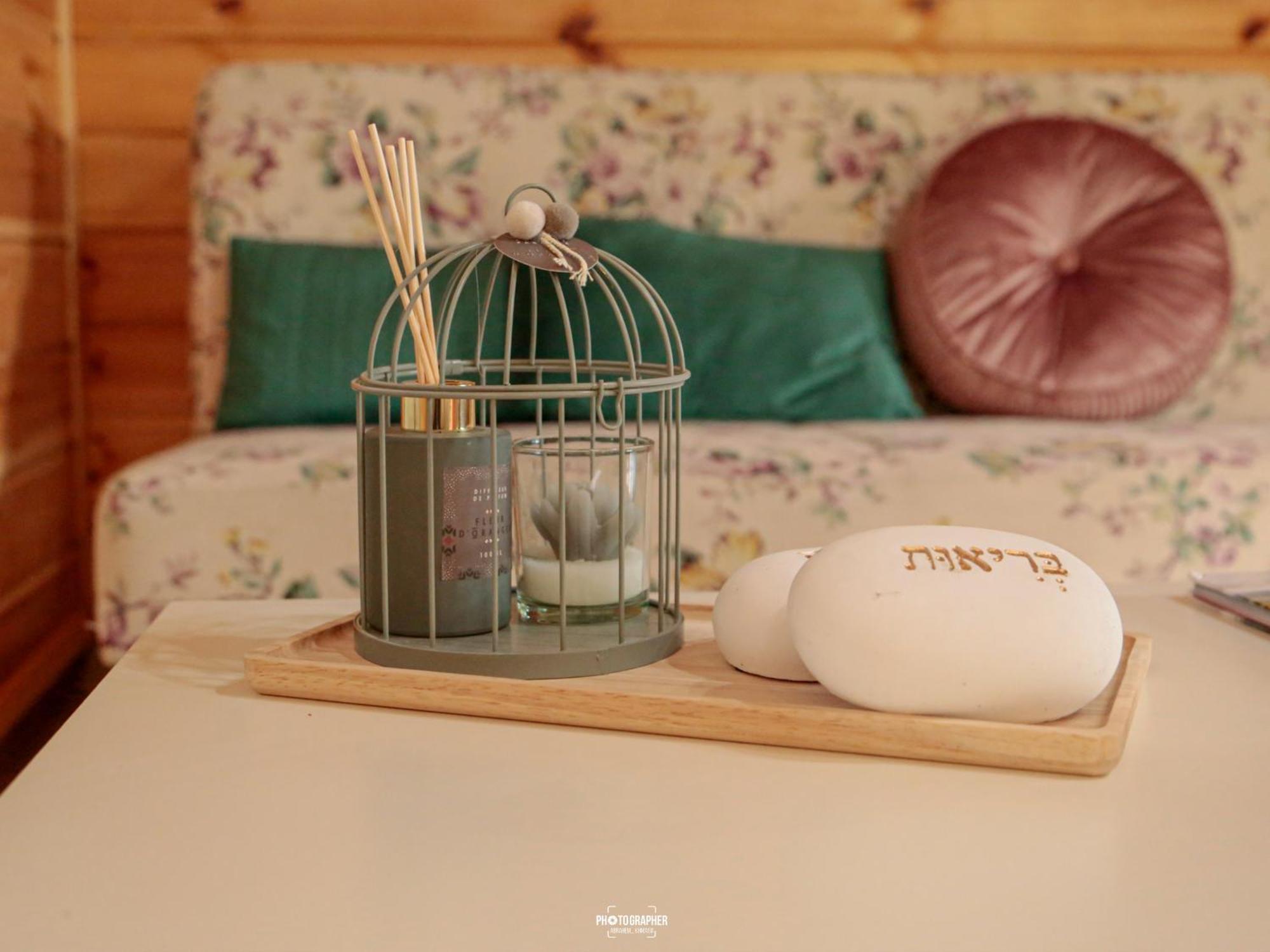 The Wooden Rose Cabins Bezet Room photo